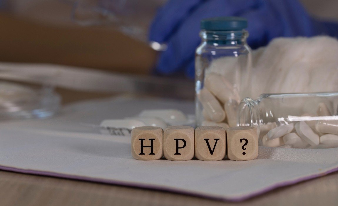 Ilustrasi Penyebab Penyakit Jengger Ayam atau HPV